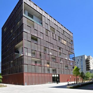 Immeuble Le NantIle. Architectes   Raum. Maîtrise douvrage  Ataraxia. Nantes Loire Atlantique 05 2020 © Vincent Jacques Samoa 1 scaled 315x315 - Le Nant'île