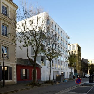 Rue Sourdéac. Immeubles Les Nouveaux Mondes. Nantes Loire Atlantique 12 2019 © Jean Dominique Billaud Samoa scaled 315x315 - Les Nouveaux Mondes II