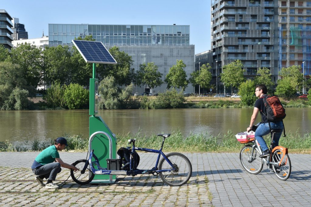 S01 JDO 06.19 013 1024x682 - Une station de gonflage autonome en énergie