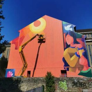 Fresque par Moner, Eglise Ste Madeleine sur l'île de Nantes © Plus de Couleurs