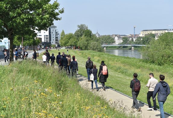 Cahier preco WEB 1 574x391 - Cahier des préconisations du Lab Citoyen sur les espaces publics