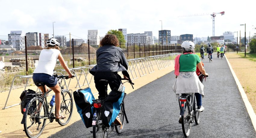 JDo 09.25 046 scaled 850x460 - Cyclistes : deux itinéraires conseillés pour traverser l’île de Nantes sereinement