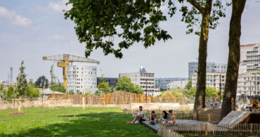Le jardin du rail nouvellement inauguré, lors du festival Deux Mains organisé au Solilab par les Ecossolies.