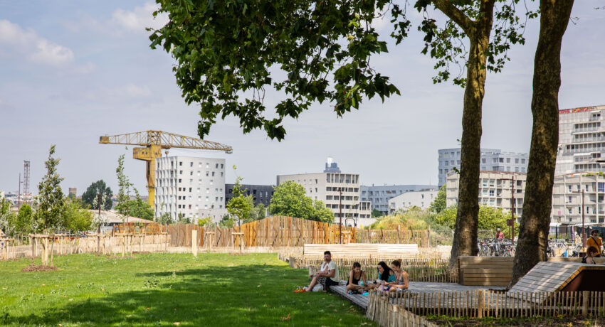 Le jardin du rail nouvellement inauguré, lors du festival Deux Mains organisé au Solilab par les Ecossolies.