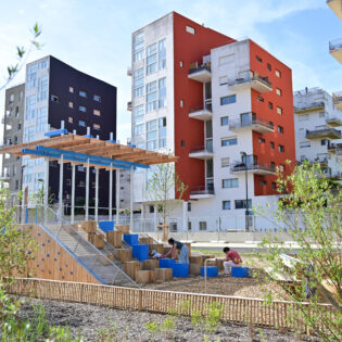 Jardins de l'Estuaire. Aires de loisir conçues par les collectifs GRU et VOUS. Quartier Prairie-au-Duc. Nantes (Loire-Atlantique) 06/2026 © Vincent Jacques / Samoa.
